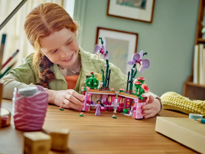 LEGO® Disney Princess™ 43237 Isabelin květináč