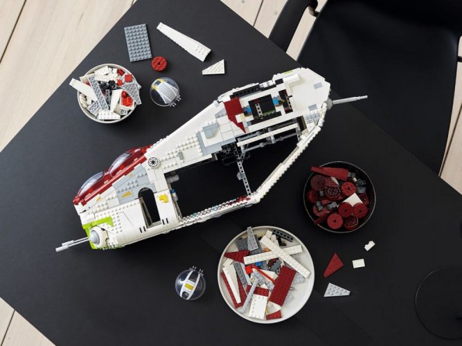 LEGO® Star Wars 75309 Kanonierka Republiki™