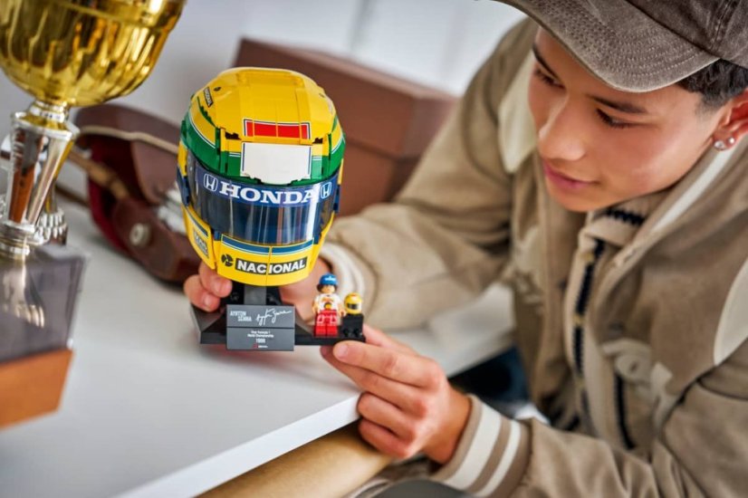 LEGO® Editions 43024 Ayrton Senna Helmet