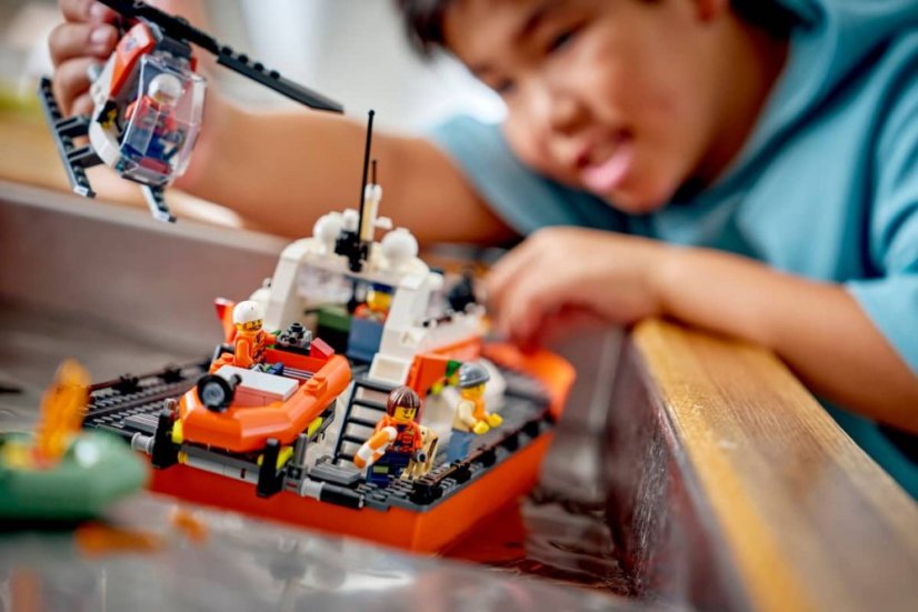 LEGO® City 60504 Záchranný člun pobřežní hlídky a vrtulník