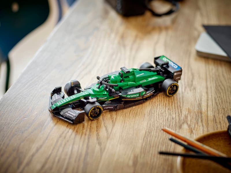 LEGO® Speed Champions 77245 Aston Martin Aramco F1® AMR24 Race Car
