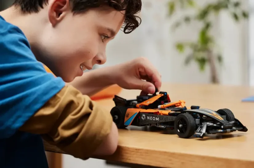 LEGO® Technic 42169 NEOM McLaren Extreme E