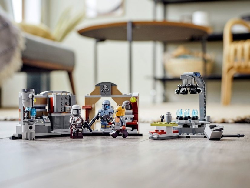 LEGO® Star Wars™ 75319 The Armorer’s Mandalorian™ Forge