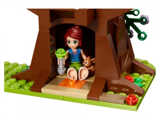 LEGO® Friends 41335 Mia a její domek na stromě