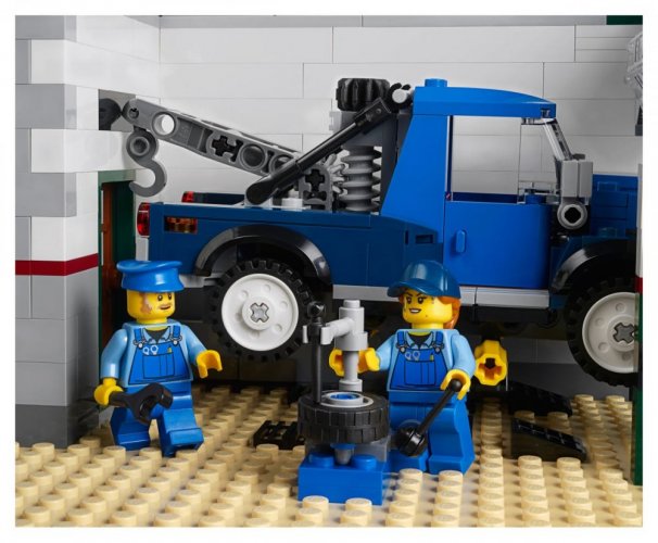 LEGO® Creator 10264 Rohová garáž