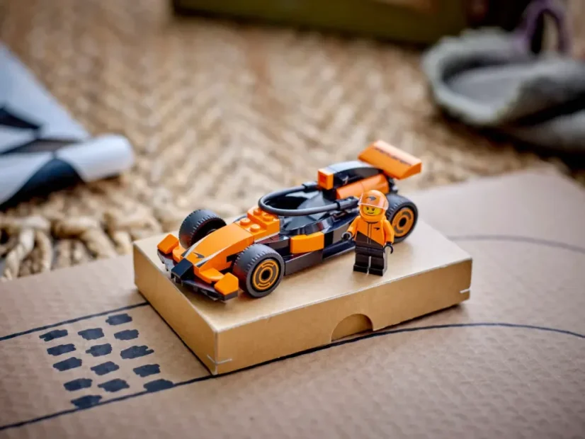 LEGO® City 60442 F1® Kierowca i bolid McLaren