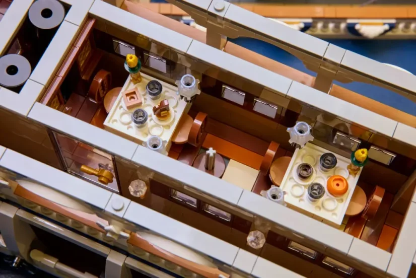 LEGO® Ideas 21356 Riečny parník