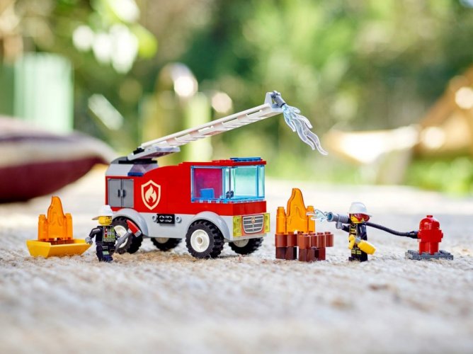 LEGO® City 60280 Wóz strażacki z drabiną