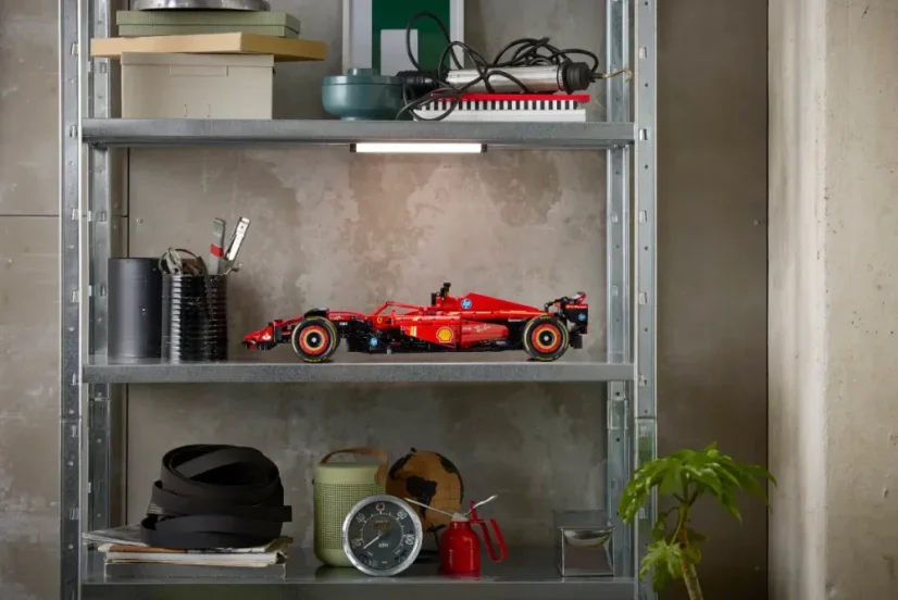 LEGO® Technic 42207 Auto Ferrari SF-24 F1