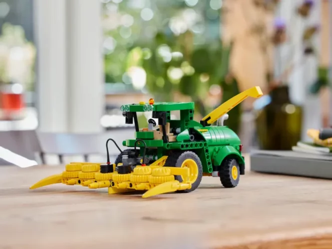 LEGO® Technic 42168 John Deere 9700 Forage Harvester