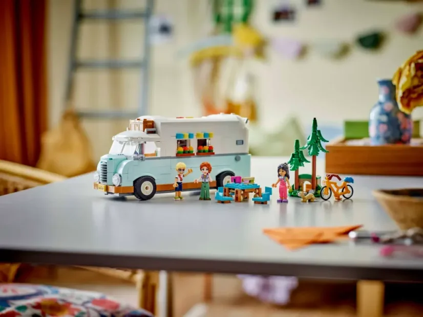 LEGO® Friends 42663 Dobrodružství s karavanem přátelství
