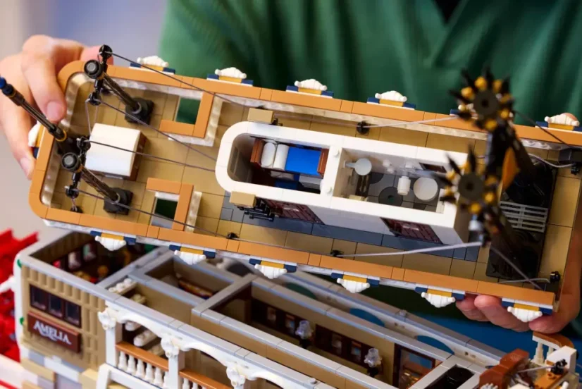 LEGO® Ideas 21356 Říční parník