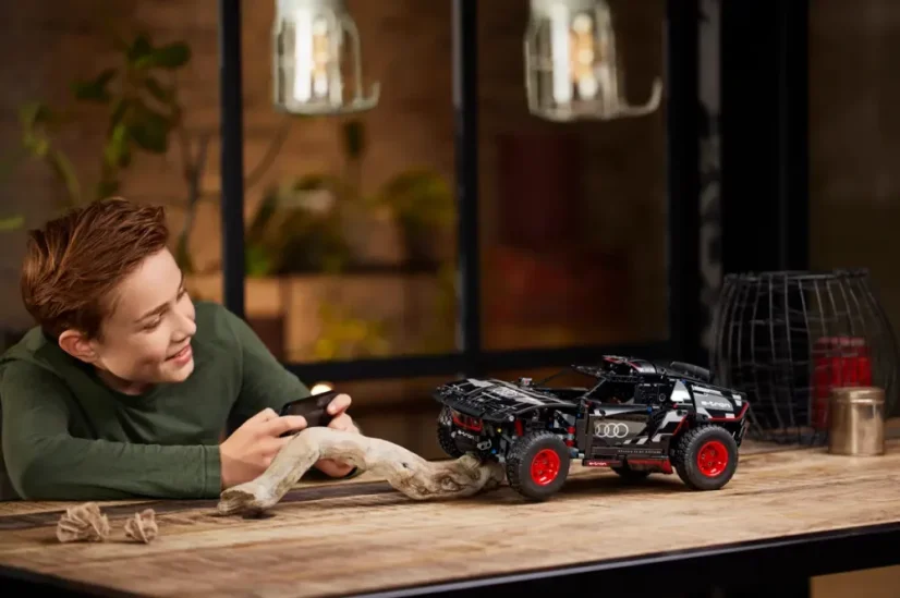 LEGO® Technic 42160 Audi RS Q e-tron DRUHÁ JAKOST!
