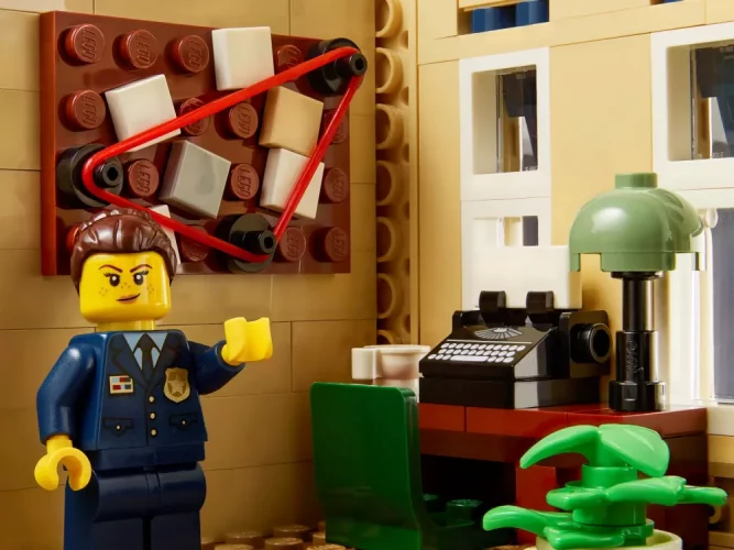 LEGO® Creator Expert 10278 Policajná stanica