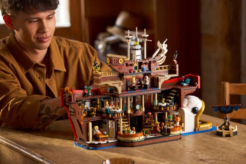 LEGO® ONE PIECE 75640 Pływająca restauracja Baratie