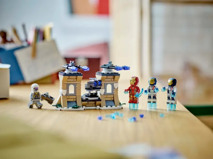 LEGO® Marvel 76288 Iron Man a Železná legie vs. voják Hydry