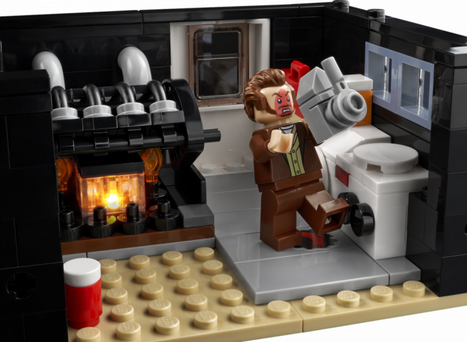 LEGO® Ideas 21330 Sam w domu