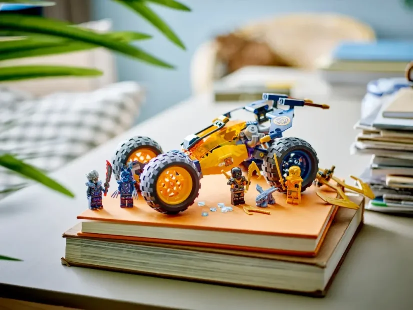LEGO® NINJAGO® 71811 Arin a jeho nindžovská terénní bugina