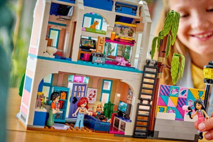 LEGO® Friends 42687 Dom rodzinny Liann
