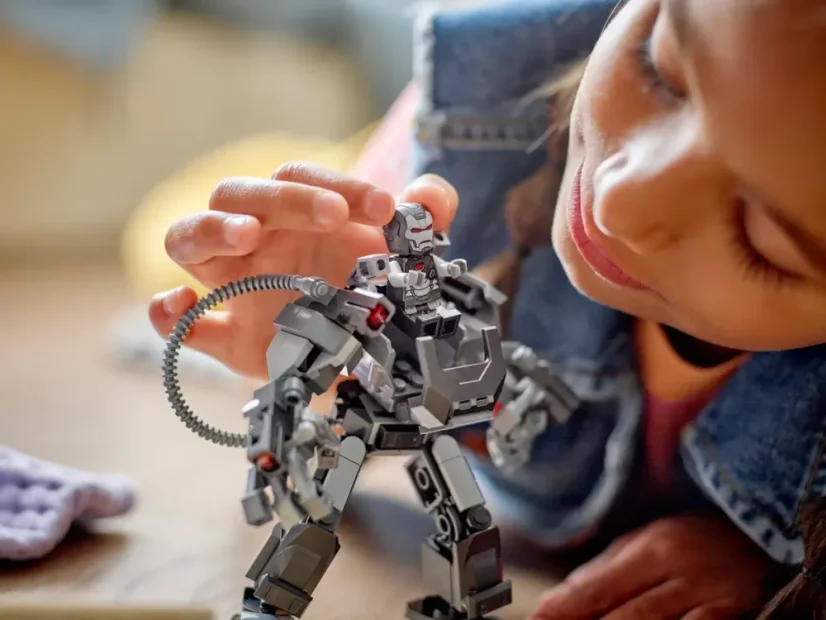 LEGO® Marvel 76277 War Machine v robotickom obrnení