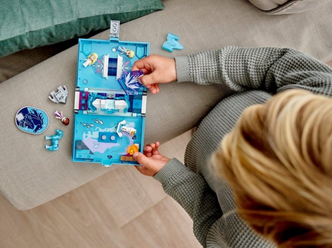 LEGO® Disney Princess 43189 Elsa a Nokk a ich rozprávková kniha dobrodružstiev