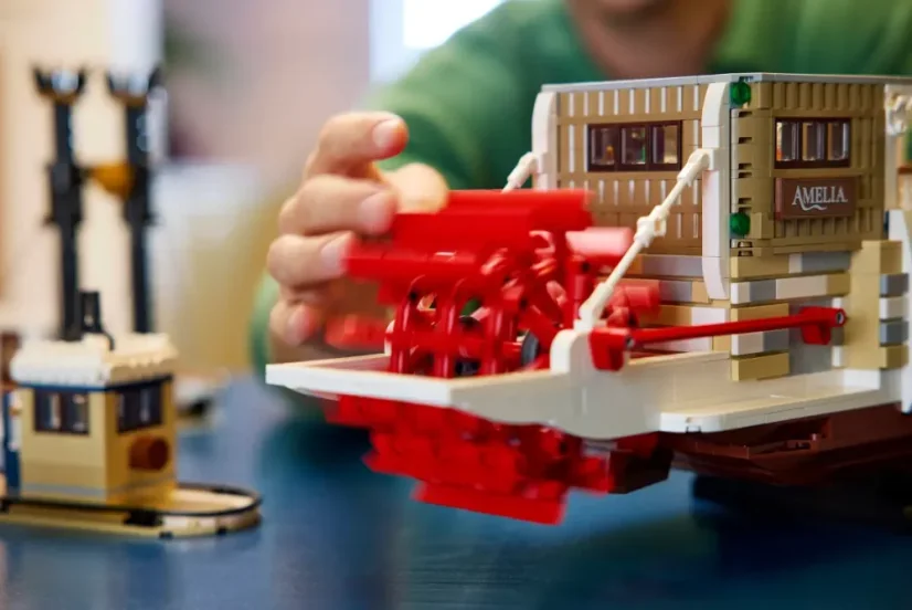 LEGO® Ideas 21356 Riečny parník