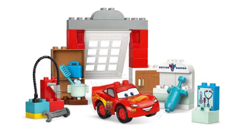LEGO® DUPLO® Disney 10456 McQueen a návštěva v garáži doktora Hudsona