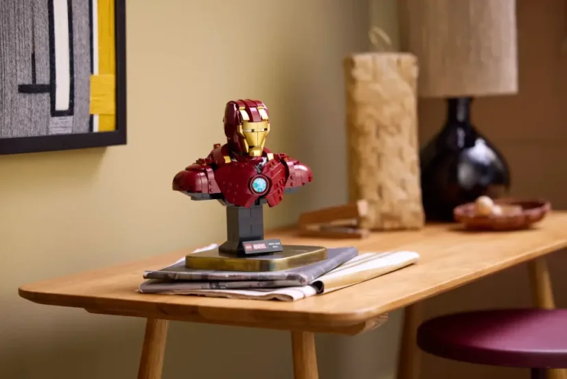 LEGO® Marvel 76327 Busta Iron Man MK4