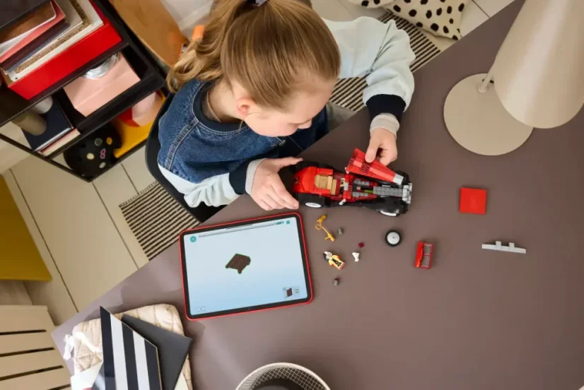 LEGO® Disney 43277 Cruella De Vil a její auto