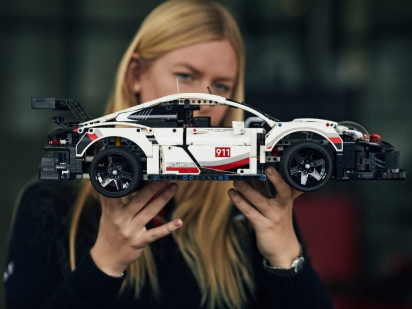 LEGO Technic 42096 Porsche 911 RSR