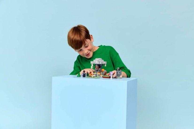 LEGO® Minecraft® 21586 Bledá záhrada
