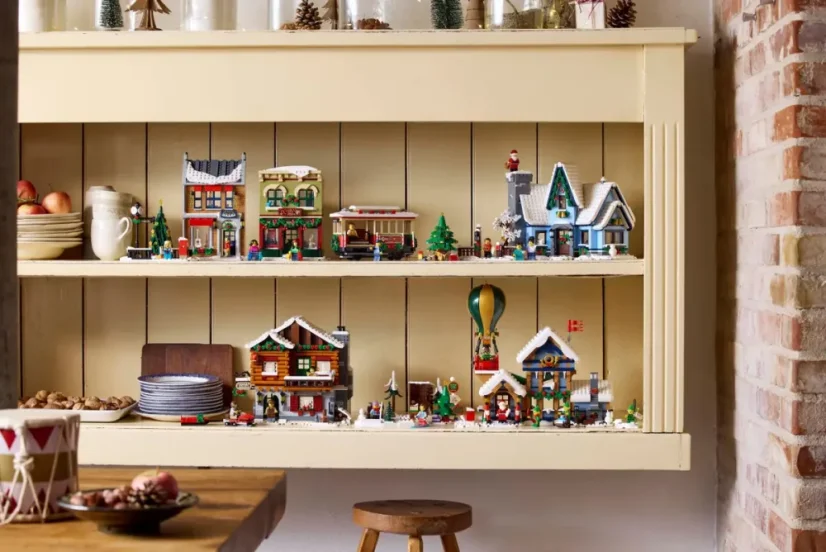 LEGO® Icons™10339 Santova pošta