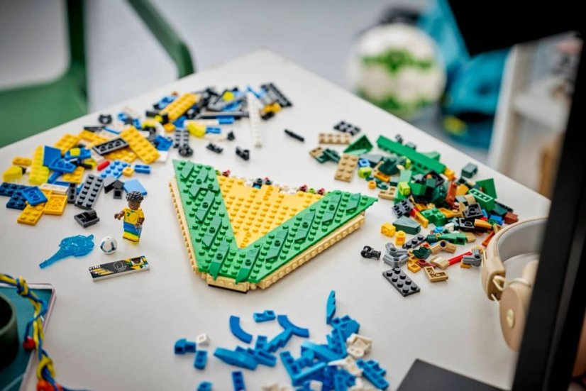 LEGO® Editions 43027 Vini Jr. – Hvězdné momenty fotbalu