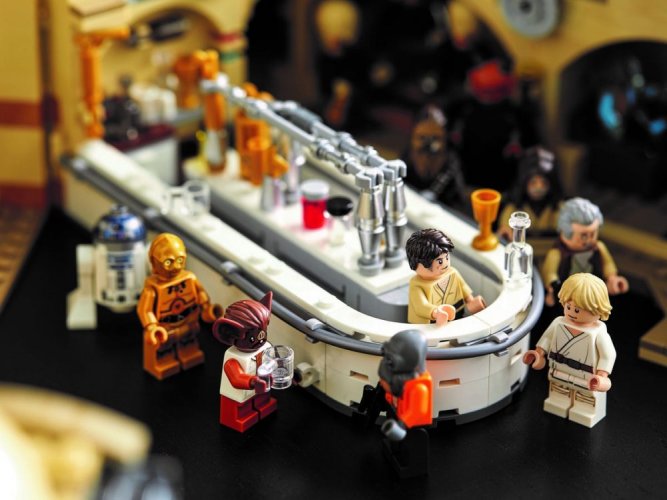 LEGO® Star Wars 75290 Kantýna Mos Eisley