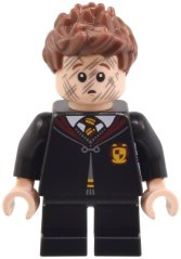 hp491 Seamus Finnigan - Gryffindor Robe Clasped, Black Short Legs