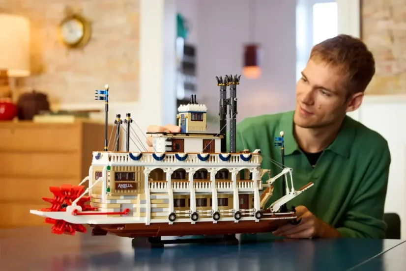 LEGO® Ideas 21356 Říční parník