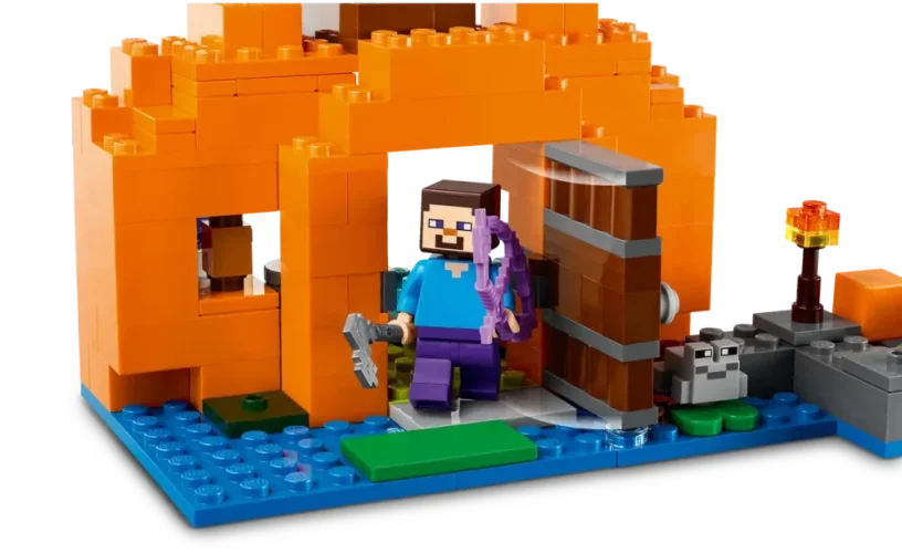 LEGO® Minecraft™ 21248 The Pumpkin Farm