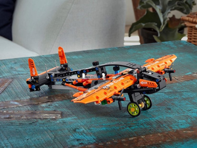 LEGO® Technic 42120 Záchranné vznášadlo