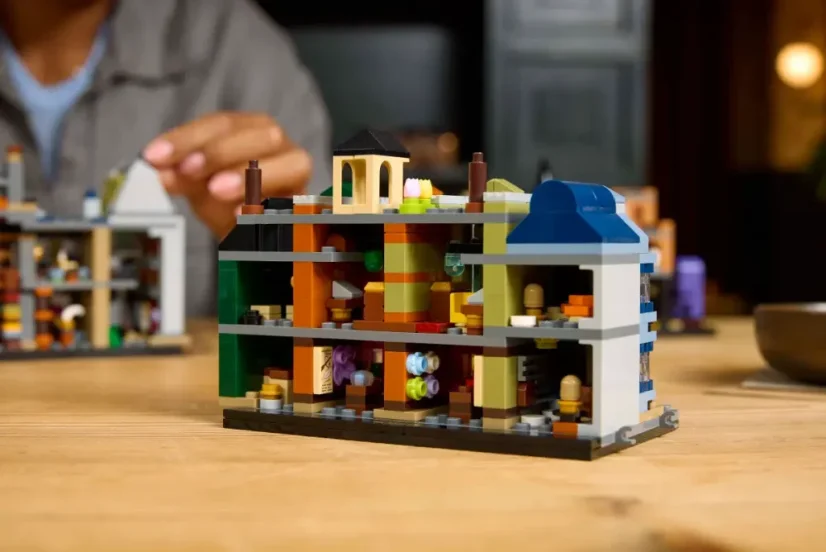 LEGO® Harry Potter™ 76444 Kouzelnické obchody v Příčné ulici