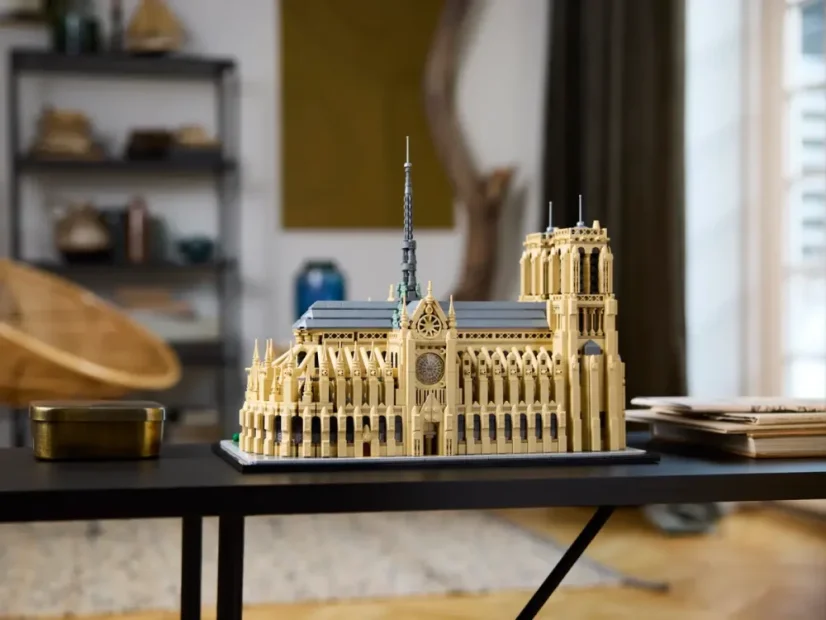 LEGO Architecture 21061 Notre Dame v Paříži