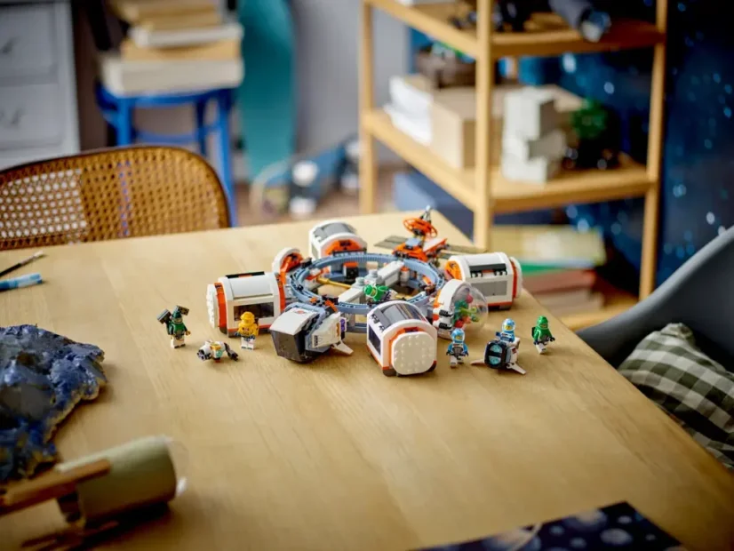 LEGO® City 60433 Modulární vesmírná stanice