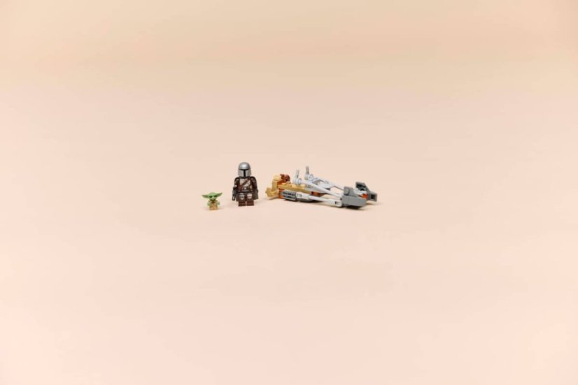 LEGO® Star Wars™ 75436 Mandalorian a Grogu a spídrová motorka