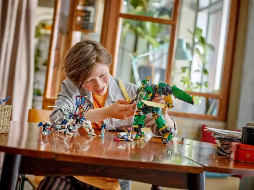 LEGO® NINJAGO 71845 Lloydův tryskáčový robot