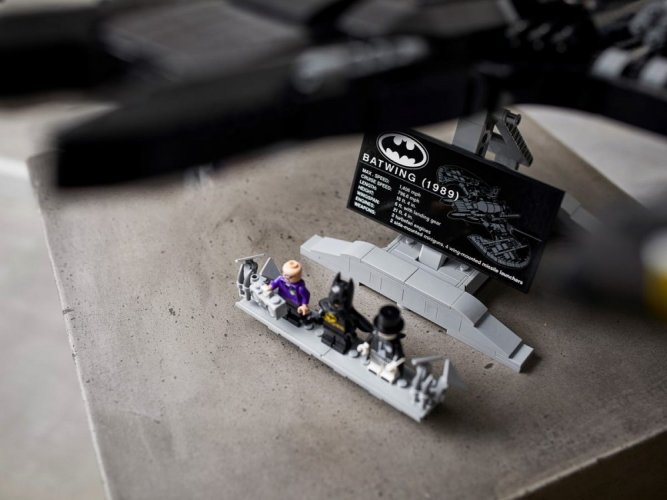 LEGO® Batman 76161 Batwing z roku 1989