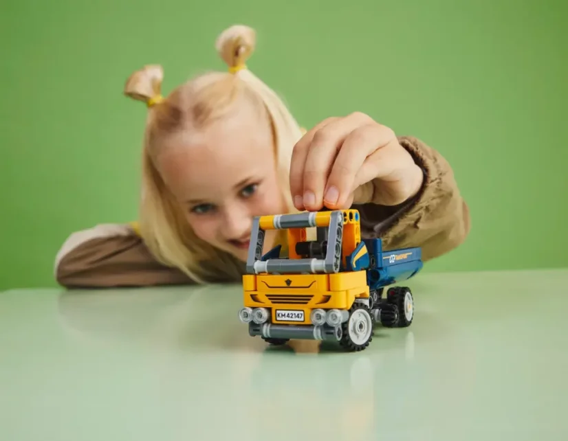 LEGO® Technic 42147 Náklaďák se sklápěčkou