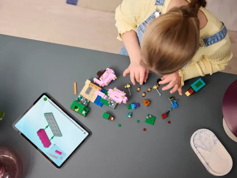 LEGO® Minecraft 21260 Zahrada s rozkvetlými třešněmi
