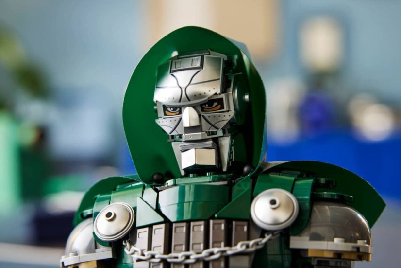 LEGO® Marvel 76345 Popiersie Doktora Dooma