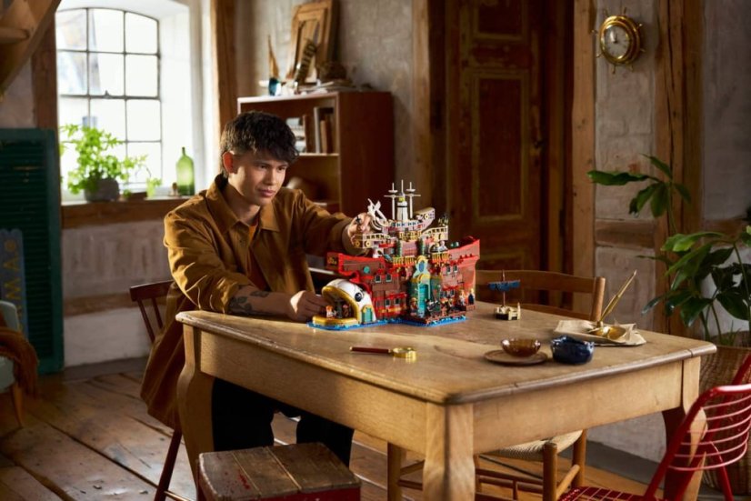 LEGO® ONE PIECE 75640 Pływająca restauracja Baratie