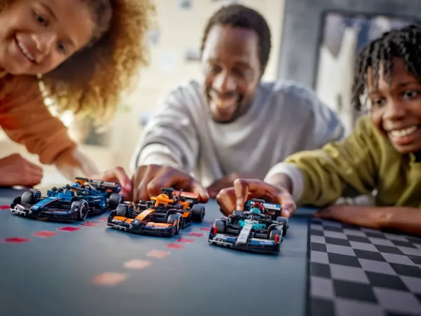 LEGO® Speed Champions 77244 Pretekárske auto Mercedes-AMG F1® W15