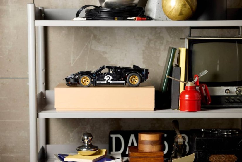 LEGO® Technic 42223 Závodní auto 1966 Ford GT40 MKII